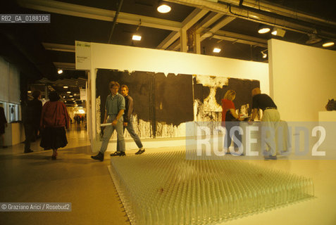 ( SVIZZERA CONFEDERAZIONE ELVETICA  ) BASILEA : LA FIERA DARTE MODERNA E CONTEMPORANEA ART BASEL  © 1995 Graziano Arici/Rosebud2 / GEO