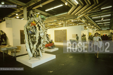 ( SVIZZERA CONFEDERAZIONE ELVETICA  ) BASILEA : LA FIERA DARTE MODERNA E CONTEMPORANEA ART BASEL  © 1995 Graziano Arici/Rosebud2 / GEO