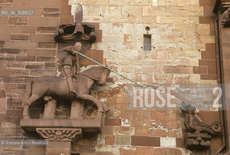 ( SVIZZERA CONFEDERAZIONE ELVETICA  ) BASILEA : LA CATTEDRALE MUNSTER  © 1995 Graziano Arici/Rosebud2 / GEO S.GIORGIO E IL DRAGO