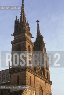 ( SVIZZERA CONFEDERAZIONE ELVETICA  ) BASILEA : LA CATTEDRALE MUNSTER  © 1995 Graziano Arici/Rosebud2 / GEO
