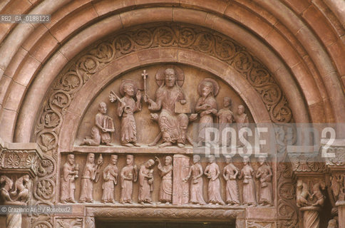 ( SVIZZERA CONFEDERAZIONE ELVETICA  ) BASILEA : LA CATTEDRALE MUNSTER  © 1995 Graziano Arici/Rosebud2 / GEO PORTALE