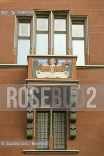 ( SVIZZERA CONFEDERAZIONE ELVETICA  ) BASILEA : IL MUNICIPIO RATHAUS  © 1995 Graziano Arici/Rosebud2 / GEO ROSSO