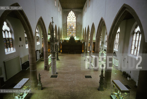 ( SVIZZERA CONFEDERAZIONE ELVETICA  ) BASILEA : LA BARFUSSERKIRCHE SEDE DEL MUSEO STORICO © 1995 Graziano Arici/Rosebud2 / MUSEO