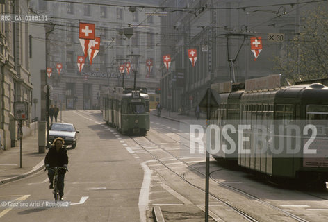 ( SVIZZERA CONFEDERAZIONE ELVETICA  ) BASILEA : LA STRADA STEINENBERG   © 1995 Graziano Arici/Rosebud2 / GEO