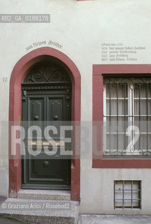 ( SVIZZERA CONFEDERAZIONE ELVETICA  ) BASILEA :  CASE DEL CENTRO STORICO   © 1995 Graziano Arici/Rosebud2 / GEO