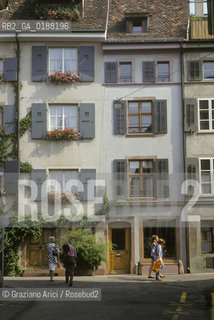 ( SVIZZERA CONFEDERAZIONE ELVETICA  ) BASILEA :  CASE DEL CENTRO STORICO   © 1995 Graziano Arici/Rosebud2 / GEO