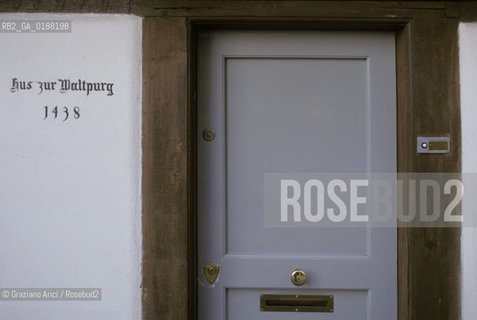 ( SVIZZERA CONFEDERAZIONE ELVETICA  ) BASILEA :  CASE DEL CENTRO STORICO   © 1995 Graziano Arici/Rosebud2 / GEO PORTA