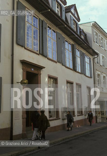 ( SVIZZERA CONFEDERAZIONE ELVETICA  ) BASILEA :  CASA DI ERASMO DA ROTTERDAMM  © 1995 Graziano Arici/Rosebud2 / GEO LETTERATURA FILOSOFIA LIBRERIA