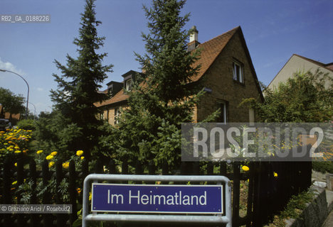 ( SVIZZERA CONFEDERAZIONE ELVETICA  ) BASILEA :  QUARTIERE RESIDENZIALE  © 1995 Graziano Arici/Rosebud2 / GEO