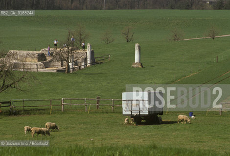 ( SVIZZERA CONFEDERAZIONE ELVETICA  ) BASILEA :  ROVINE DELLE COLONIA ROMANA AUGUSTA RAURICA © 1995 Graziano Arici/Rosebud2 / GEO