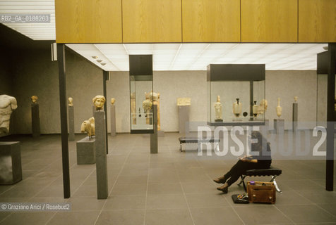 ( SVIZZERA CONFEDERAZIONE ELVETICA  ) BASILEA : IL MUSEO ARCHEOLOGICO  © 1995 Graziano Arici/Rosebud2 / GEO