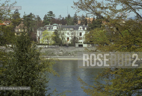 ( SVIZZERA CONFEDERAZIONE ELVETICA  ) BASILEA : IL FIUME RENO    © 1995 Graziano Arici/Rosebud2 / GEO