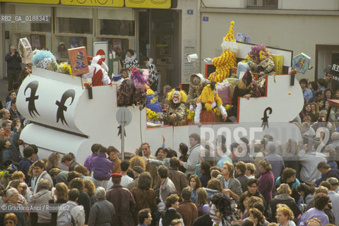 ( SVIZZERA CONFEDERAZIONE ELVETICA  ) BASILEA :  IL CARNEVALE    © 1995 Graziano Arici/Rosebud2 / GEO / MASCHERA
