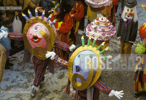 ( SVIZZERA CONFEDERAZIONE ELVETICA  ) BASILEA :  IL CARNEVALE    © 1995 Graziano Arici/Rosebud2 / GEO / MASCHERA