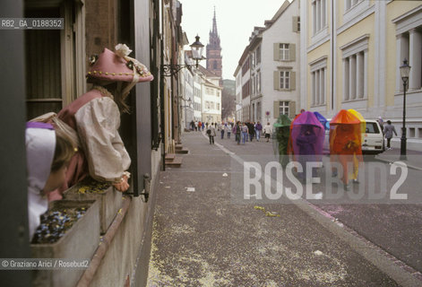 ( SVIZZERA CONFEDERAZIONE ELVETICA  ) BASILEA :  IL CARNEVALE    © 1995 Graziano Arici/Rosebud2 / GEO / MASCHERA