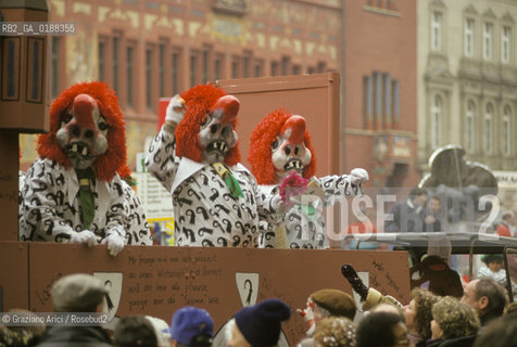 ( SVIZZERA CONFEDERAZIONE ELVETICA  ) BASILEA :  IL CARNEVALE    © 1995 Graziano Arici/Rosebud2 / GEO / MASCHERA