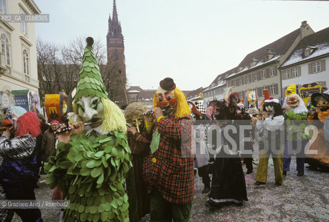( SVIZZERA CONFEDERAZIONE ELVETICA  ) BASILEA :  IL CARNEVALE    © 1995 Graziano Arici/Rosebud2 / GEO / MASCHERA