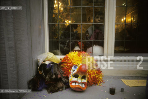 ( SVIZZERA CONFEDERAZIONE ELVETICA  ) BASILEA :  IL CARNEVALE    © 1995 Graziano Arici/Rosebud2 / GEO / MASCHERA