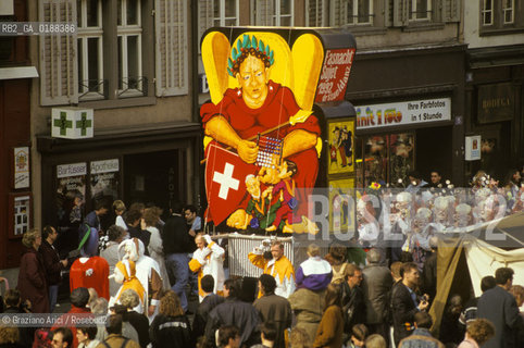 ( SVIZZERA CONFEDERAZIONE ELVETICA  ) BASILEA :  IL CARNEVALE    © 1995 Graziano Arici/Rosebud2 / GEO / MASCHERA