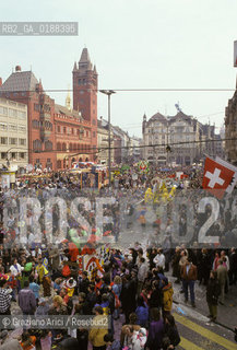 ( SVIZZERA CONFEDERAZIONE ELVETICA  ) BASILEA :  IL CARNEVALE    © 1995 Graziano Arici/Rosebud2 / GEO / MASCHERA