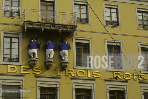 ( SVIZZERA CONFEDERAZIONE ELVETICA  ) BASILEA :  IL CARNEVALE    © 1995 Graziano Arici/Rosebud2 / GEO / MASCHERA HOTEL DES TROIS ROIS DREI KONIGS