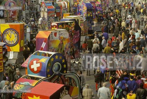 ( SVIZZERA CONFEDERAZIONE ELVETICA  ) BASILEA :  IL CARNEVALE    © 1995 Graziano Arici/Rosebud2 / GEO / MASCHERA