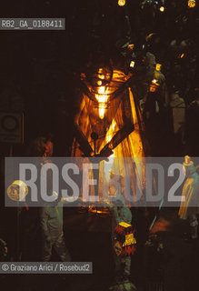 ( SVIZZERA CONFEDERAZIONE ELVETICA  ) BASILEA :  IL CARNEVALE    © 1995 Graziano Arici/Rosebud2 / GEO / MASCHERA