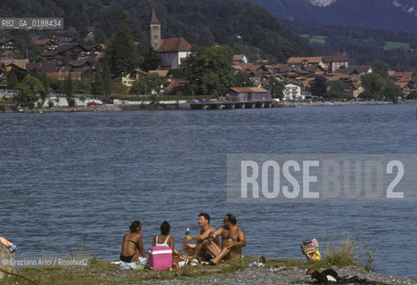 ( SVIZZERA CONFEDERAZIONE ELVETICA  ) CANTONE DI BERNA LAGO DI BRIENZ :     © 1995 Graziano Arici/Rosebud2 / GEO