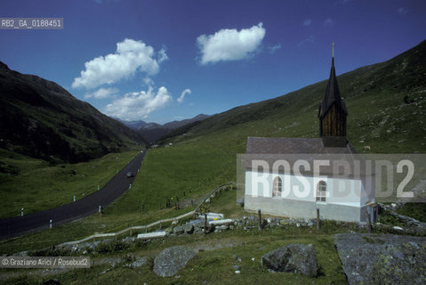 ( SVIZZERA CONFEDERAZIONE ELVETICA  ) CANTONE DI GRIGIONI  FLUELAPASS   © 1995 Graziano Arici/Rosebud2 / GEO PASSO
