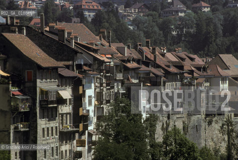 ( SVIZZERA CONFEDERAZIONE ELVETICA  ) CANTONE DI FRIBURGO  FRIBURGO : PANORAMA   © 1995 Graziano Arici/Rosebud2 / GEO