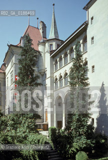 ( SVIZZERA CONFEDERAZIONE ELVETICA  ) CANTONE DI FRIBURGO  FRIBURGO : HOTEL RATZE   © 1995 Graziano Arici/Rosebud2 / GEO