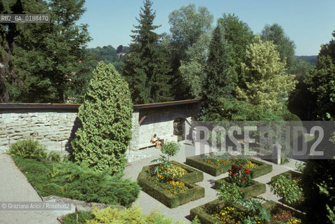 ( SVIZZERA CONFEDERAZIONE ELVETICA  ) CANTONE DI FRIBURGO  FRIBURGO : HOTEL RATZE   © 1995 Graziano Arici/Rosebud2 / GEO