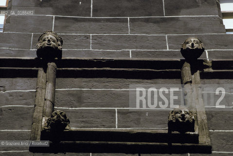 ( SVIZZERA CONFEDERAZIONE ELVETICA  ) CANTONE DI GINEVRA  GINEVRA :LA MAISON TAVEL   © 1995 Graziano Arici/Rosebud2 / GEO MASCHERONE