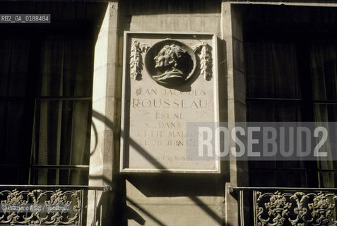 ( SVIZZERA CONFEDERAZIONE ELVETICA  ) CANTONE DI GINEVRA  GINEVRA : LA CASA ABITATA DA J.J. ROUSSEAU   © 1995 Graziano Arici/Rosebud2 / GEO LETTERATURA FILOSOFIA