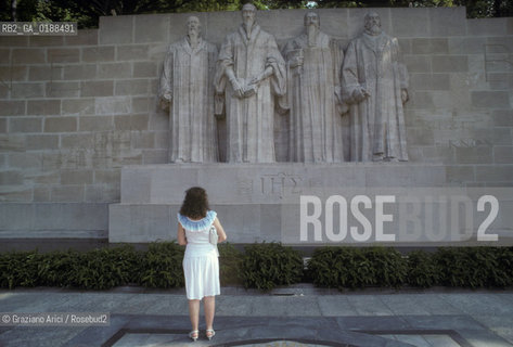 ( SVIZZERA CONFEDERAZIONE ELVETICA  ) CANTONE DI GINEVRA  GINEVRA : PARCO DEI BASTIONI MONUMENTO ALLA RIFORMA FAREL , CALVINO , DE BEZE E KNOX   © 1995 Graziano Arici/Rosebud2 / GEO PROTESTANTI