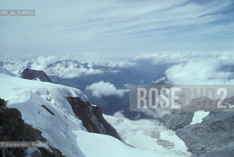 ( SVIZZERA CONFEDERAZIONE ELVETICA  ) CANTONE DI BERNA  GHIACCIAIO DELLO JUNGFRAU   © 1995 Graziano Arici/Rosebud2 / GEO NEVE MONTAGNA