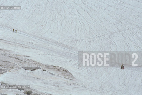 ( SVIZZERA CONFEDERAZIONE ELVETICA  ) CANTONE DI BERNA  GHIACCIAIO DELLO JUNGFRAU   © 1995 Graziano Arici/Rosebud2 / GEO SCI NEVE MONTAGNA