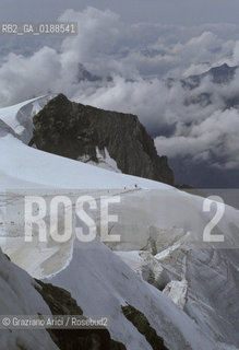 ( SVIZZERA CONFEDERAZIONE ELVETICA  ) CANTONE DI BERNA  GHIACCIAIO DELLO JUNGFRAU   © 1995 Graziano Arici/Rosebud2 / GEO SCI NEVE MONTAGNA