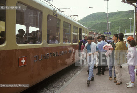 ( SVIZZERA CONFEDERAZIONE ELVETICA  ) CANTONE DI BERNA  FERROVIA DELLO JUNGFRAU   © 1995 Graziano Arici/Rosebud2 / GEO