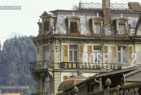 ( SVIZZERA CONFEDERAZIONE ELVETICA  ) CANTONE DI BERNA  INTERLAKEN : HOTEL   © 1995 Graziano Arici/Rosebud2 / GEO