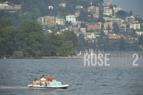 ( SVIZZERA CONFEDERAZIONE ELVETICA  ) CANTONE TICINO  LUGANO  : IL LAGO  © 1995 Graziano Arici/Rosebud2 / GEO