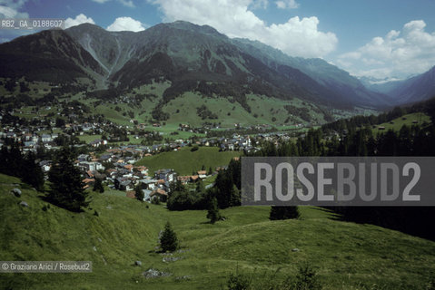 ( SVIZZERA CONFEDERAZIONE ELVETICA  ) CANTONE DI GRIGIONI DAVOS : PANORAMA  © 1995 Graziano Arici/Rosebud2 / GEO