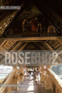 ( SVIZZERA CONFEDERAZIONE ELVETICA  ) CANTONE DI LUCERNA LUCERNA : IL KAPELLBRUCKE   © 1995 Graziano Arici/Rosebud2 / GEO