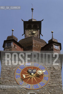 ( SVIZZERA CONFEDERAZIONE ELVETICA  ) CANTONE DI LUCERNA LUCERNA : LA TORRE DELLOROLOGIO   © 1995 Graziano Arici/Rosebud2 / GEO