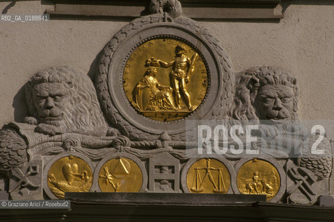 ( SVIZZERA CONFEDERAZIONE ELVETICA  ) CANTONE DI LUCERNA LUCERNA : STEMMA   © 1995 Graziano Arici/Rosebud2 / GEO