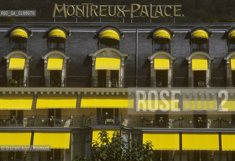 ( SVIZZERA CONFEDERAZIONE ELVETICA  ) CANTONE DI VAUD MONTREUX : HOTEL  © 1995 Graziano Arici/Rosebud2 / GEO GIALLO