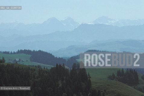 ( SVIZZERA CONFEDERAZIONE ELVETICA  ) CANTONE DI ZURIGO VALLE DELLEMMENTHAL : PANORAMA  © 1995 Graziano Arici/Rosebud2 / GEO