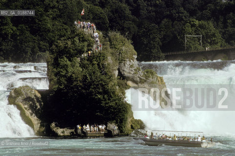 ( SVIZZERA CONFEDERAZIONE ELVETICA  ) CANTONE DI SCIAFFUSA SCIAFFUSA : CASCATE DEL FIUME RENO  © 1995 Graziano Arici/Rosebud2 / GEO