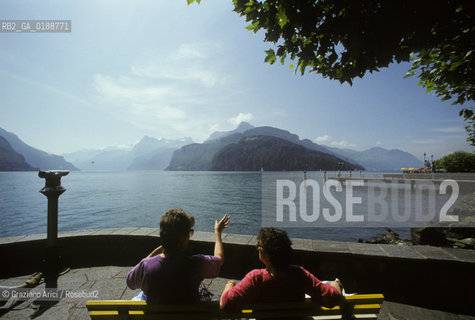 ( SVIZZERA CONFEDERAZIONE ELVETICA  )  LAGO DEI QUATRO CANTONI   © 1995 Graziano Arici/Rosebud2 / GEO