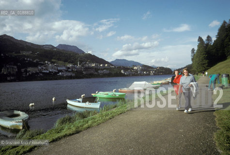( SVIZZERA CONFEDERAZIONE ELVETICA  )  CANTONE DEI GRIGIONI SANKT MORITZ :  IL LAGO  © 1995 Graziano Arici/Rosebud2 / GEO